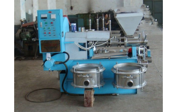 新型花生榨油机