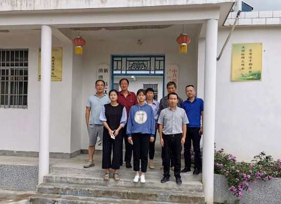 大爱善举，心系贫困学子|河南东盈控股集团董事长暖心资助贫困大学生