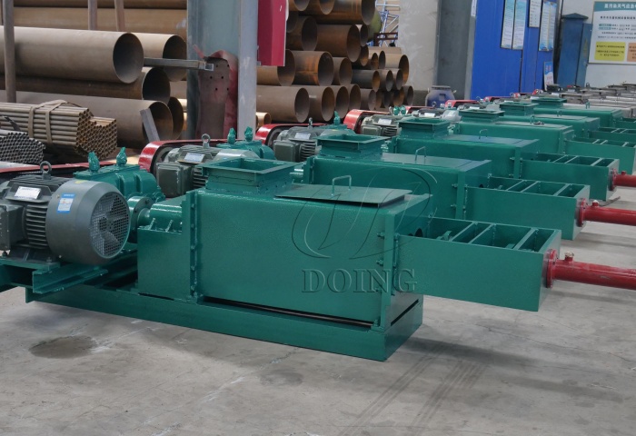 1吨双螺旋棕榈油榨油机 1.JPG