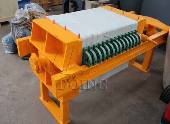 现货立提！尼日利亚客户订购河南国瑞油脂板框过滤机